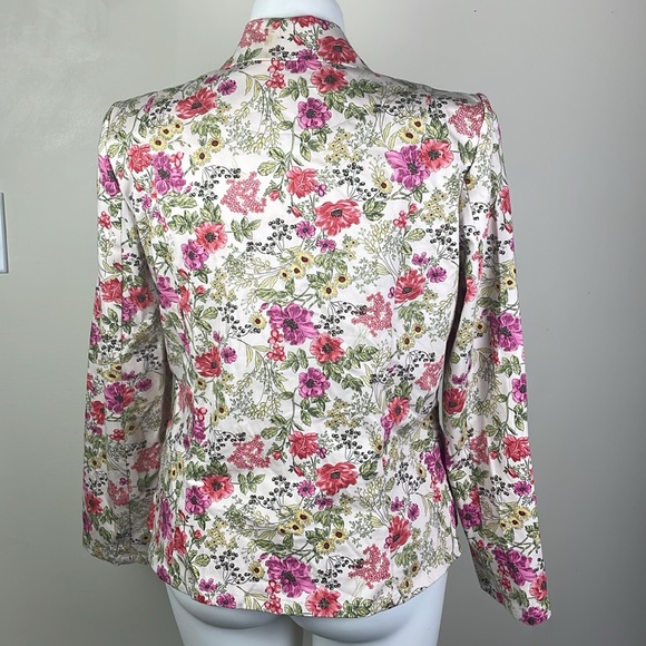 JM Collection Spring Floral Print Blazer - Picture 9 of 10